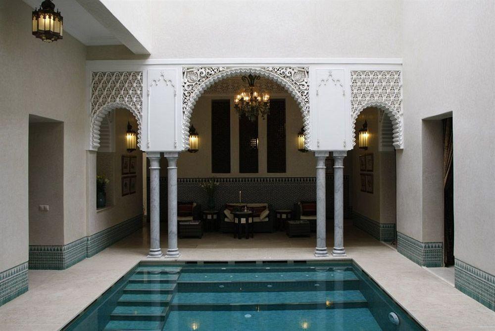 Riad Kniza Marakeş Dış mekan fotoğraf The swimming pool at the hotel